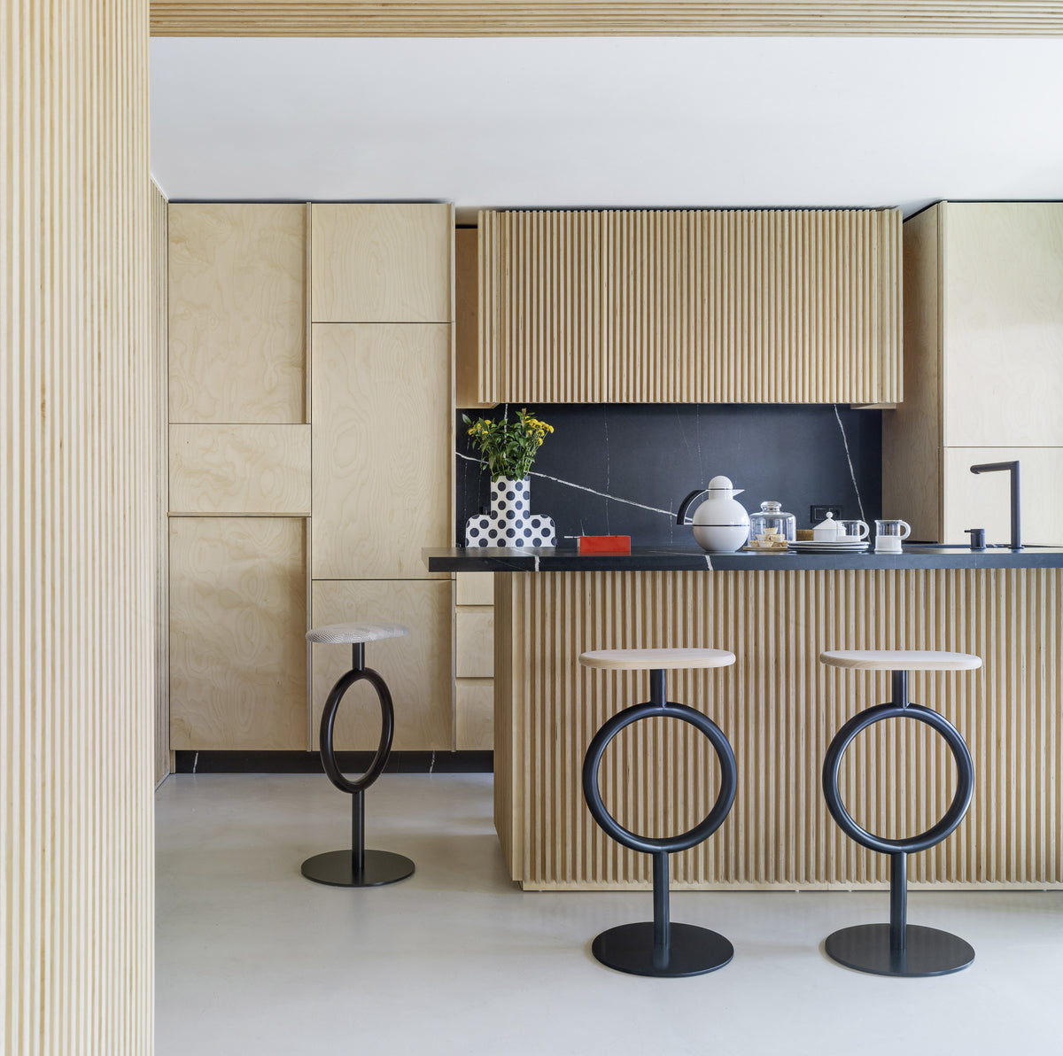 Totem Stool 67