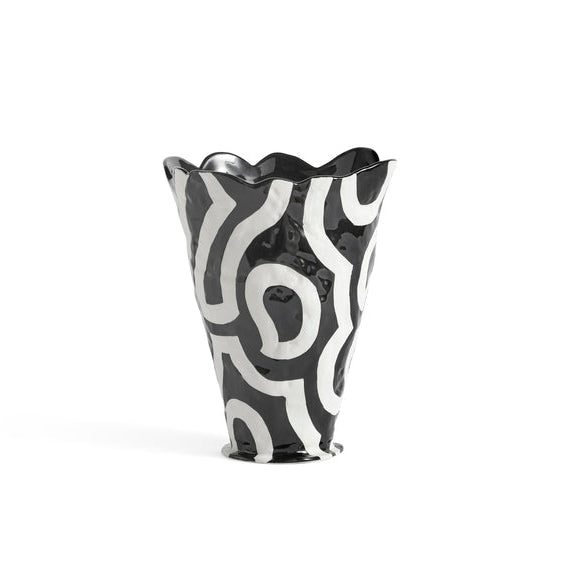 Jessica Hans shadow vase black and white