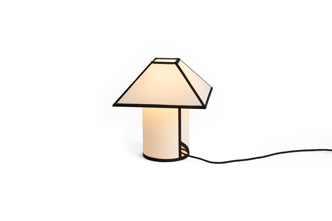 Ava pyramid table lamp 290