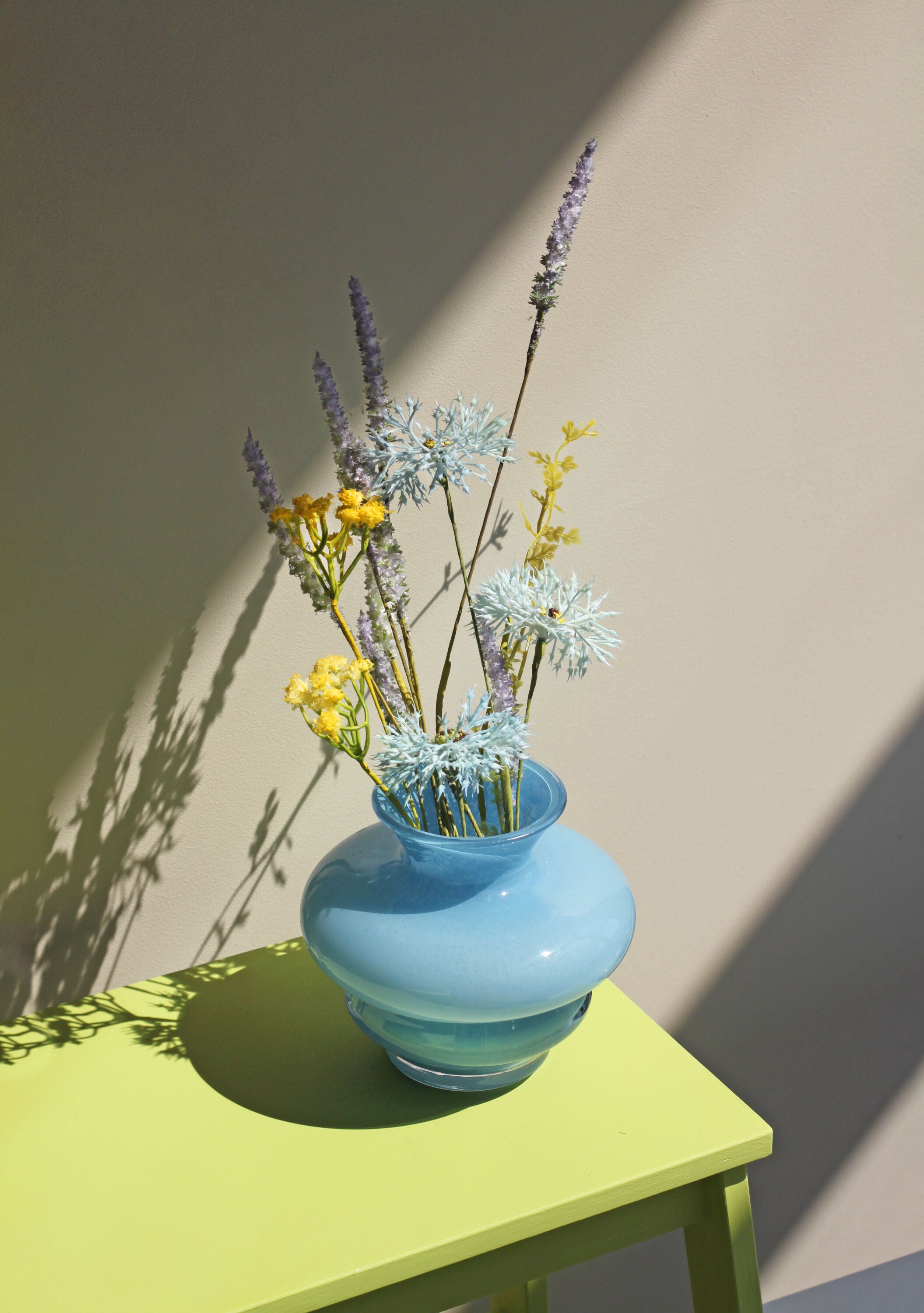 Curve vase mini blue