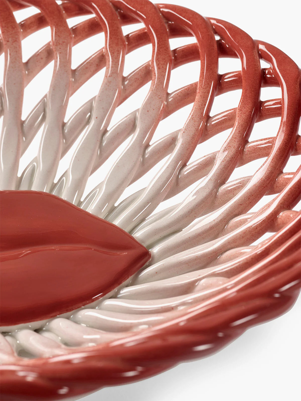 Basket Salvador red - white Les Objets Mouleversants