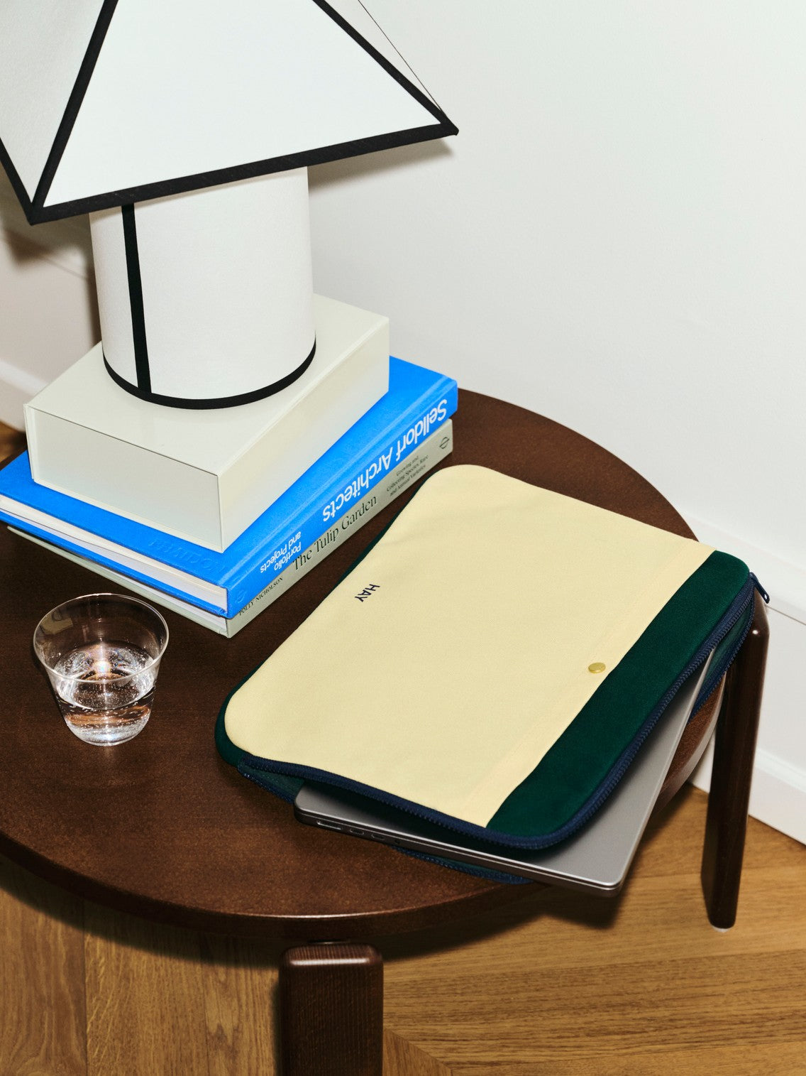 Ava pyramid table lamp 290