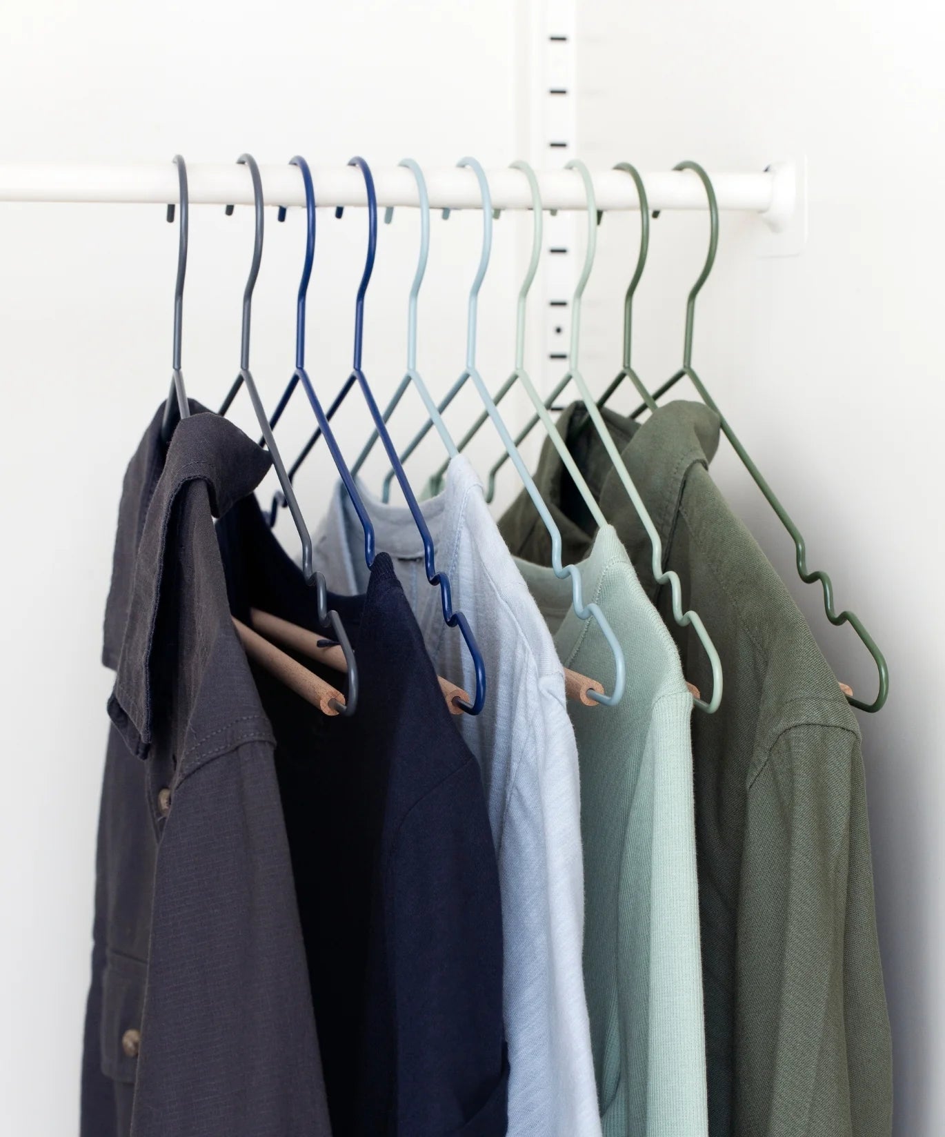 Adult top hangers in winter