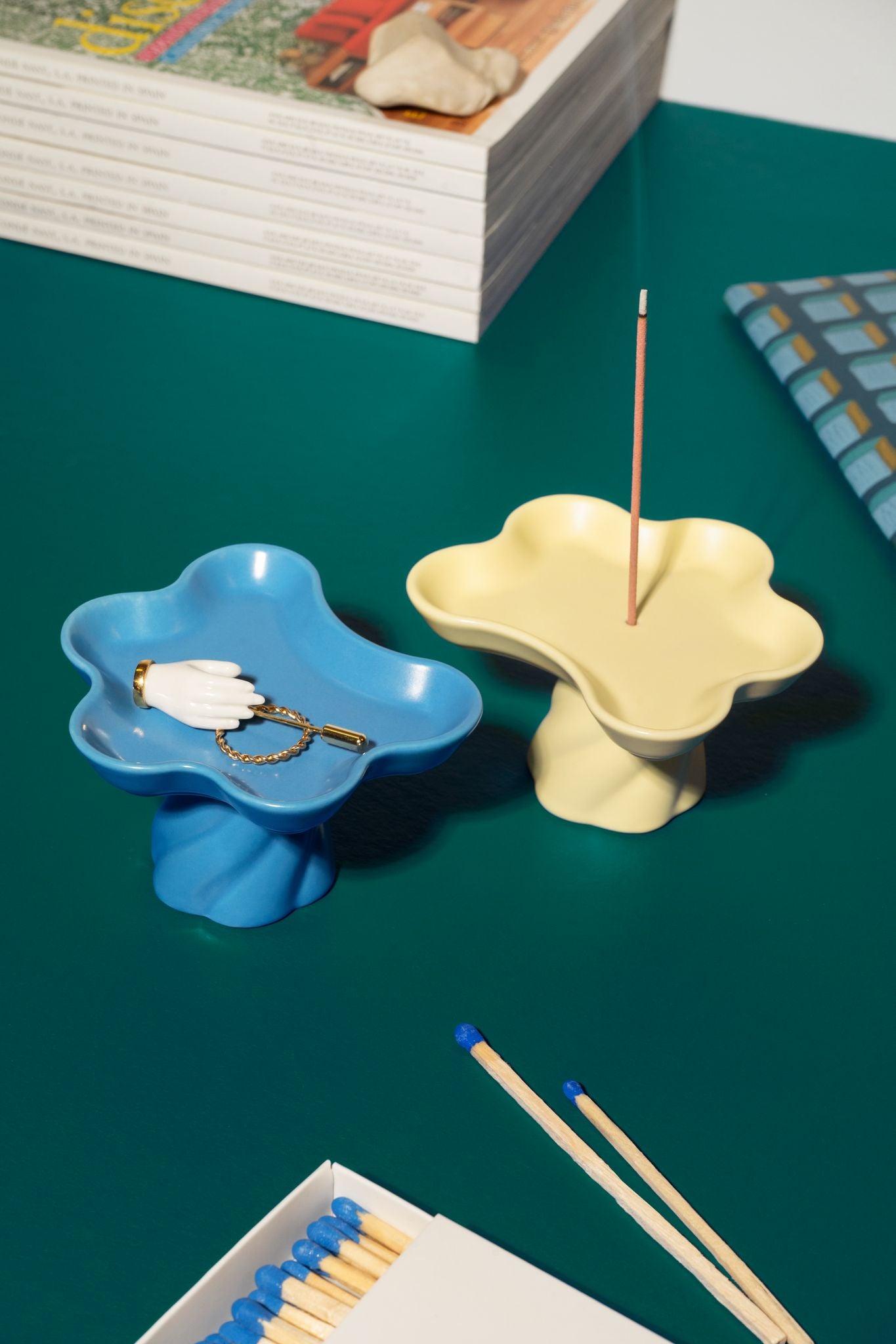 Templo incense holder