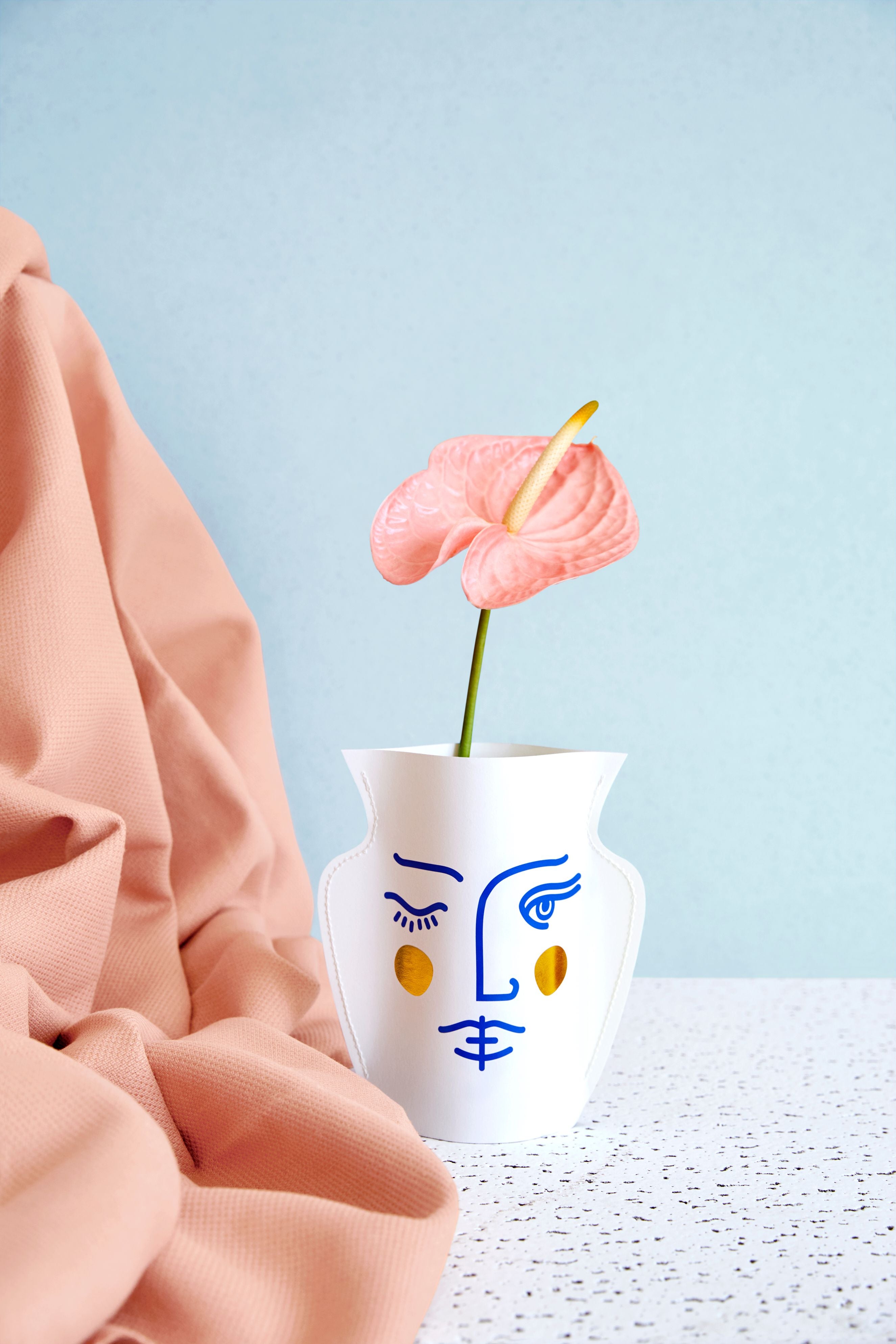 Janus paper vase (mini)