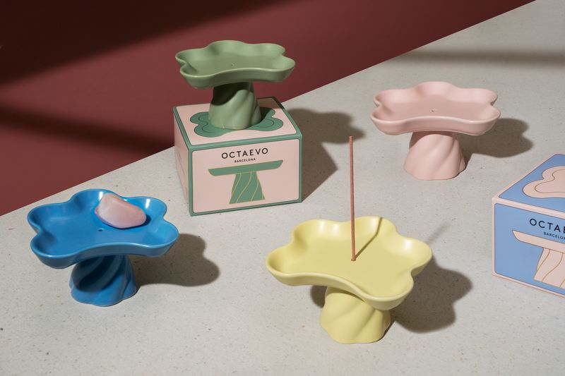 Templo incense holder