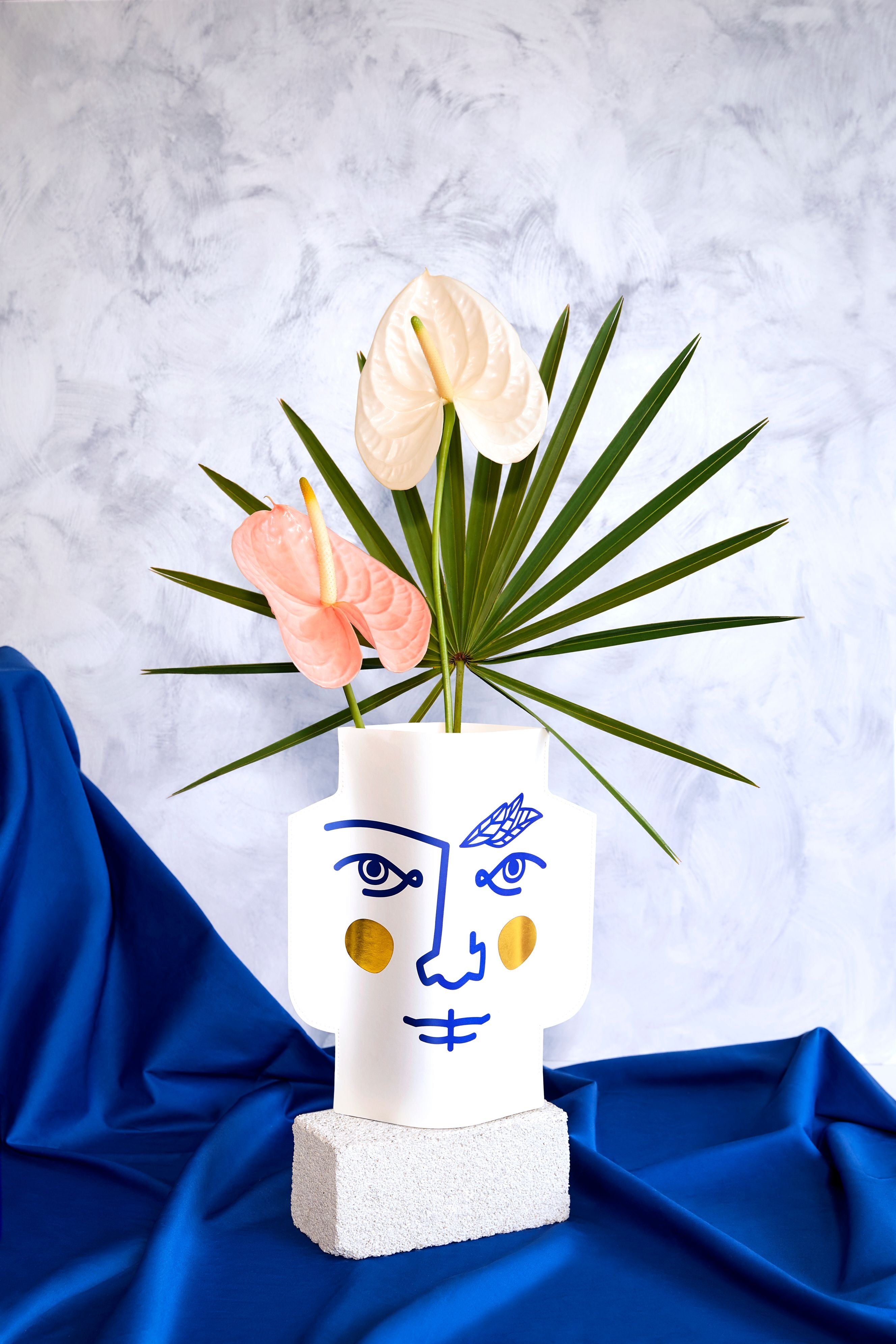 Janus paper vase