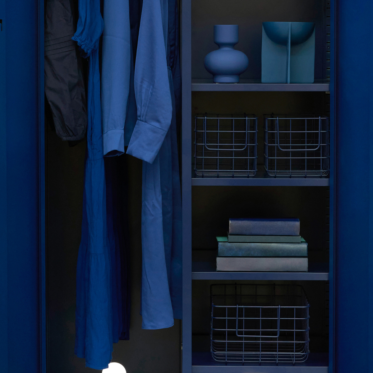 #color_navy