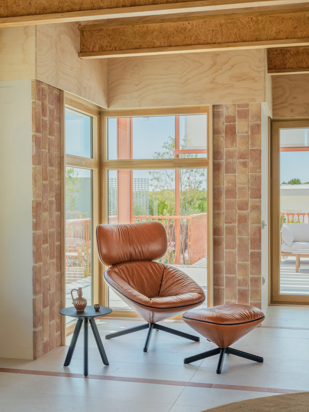 Tortuga Armchair