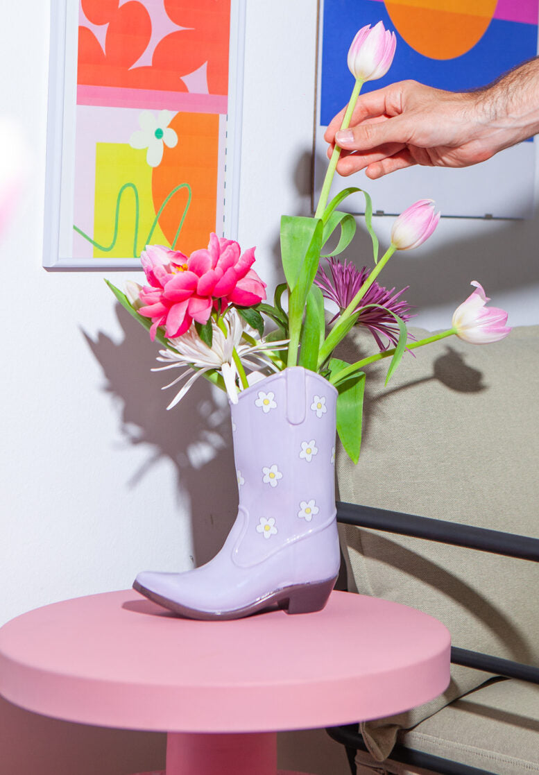 Vase rodeo cowboy boot lilac