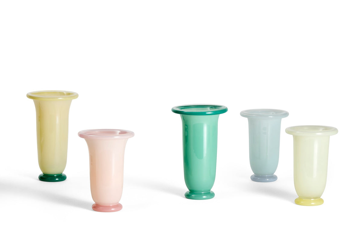 Empire vase medium light pink with pink base