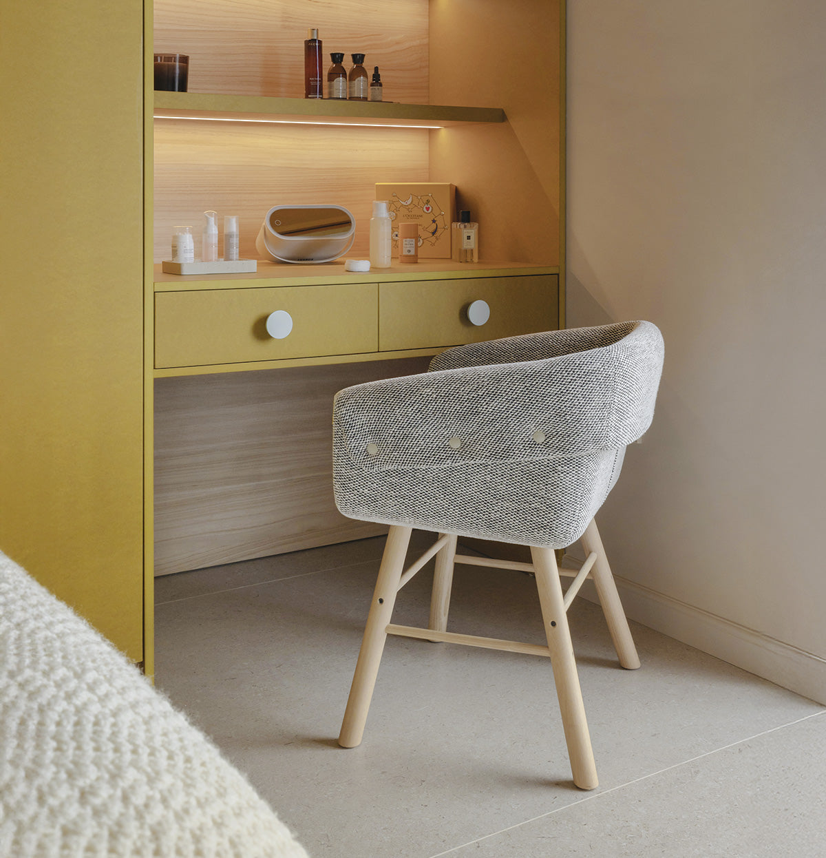 Sancal Collar Chair by Skrivo