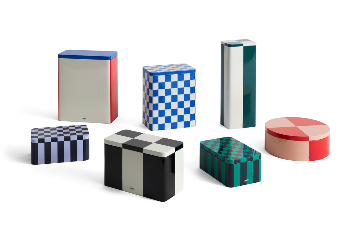 Tin container x large off-white, blue and red