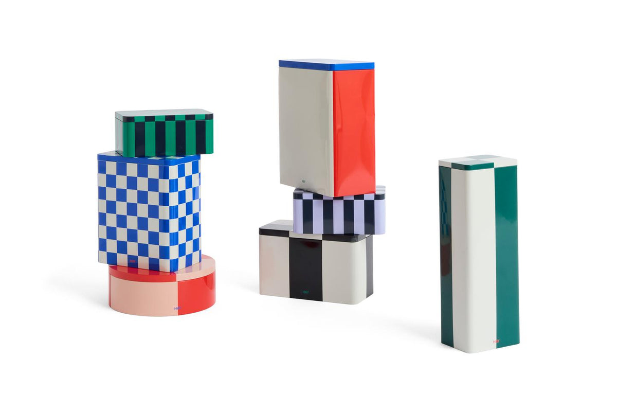 Tin container x large off-white, blue and red
