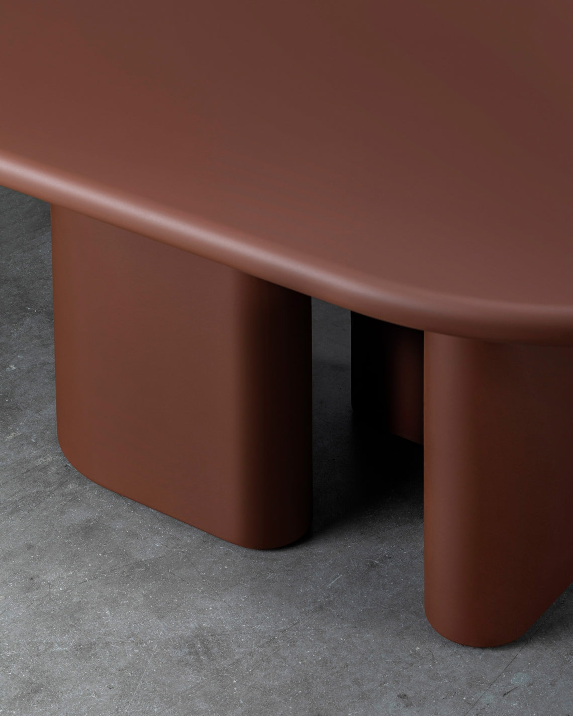 Miniforms Bonbon Dining Table detail
