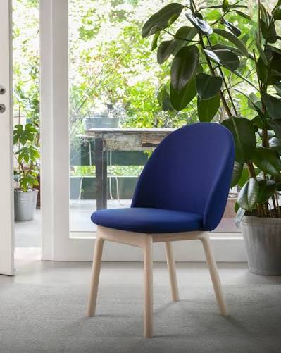 Iola Chair, Wooden Legs